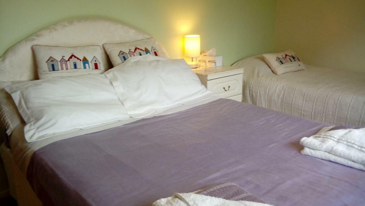 Lavender House Hotel Bridgend  Buitenkant foto