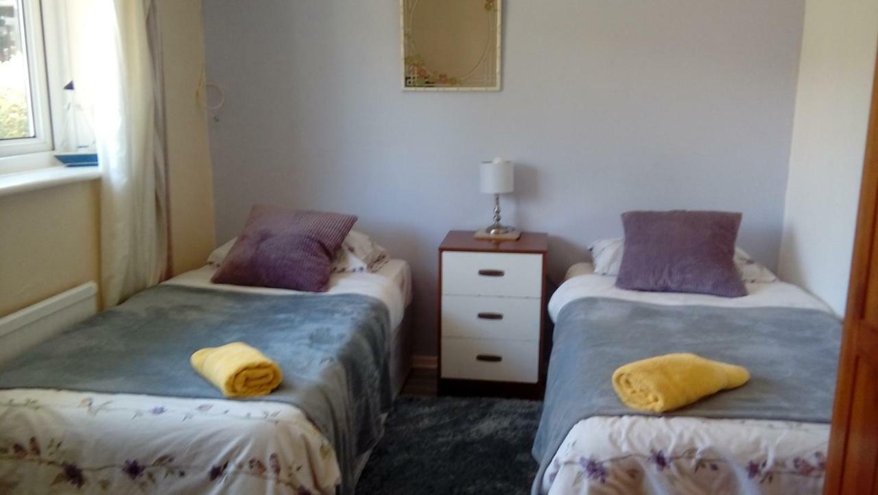Lavender House Hotel Bridgend  Buitenkant foto